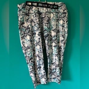 NWOT Athletic Works XXL blue capri leggings dri more